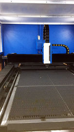 فیبر CNC دستگاه برش لیزری با Auotomatic تبادل جدول پوشش FL-3015-3000W