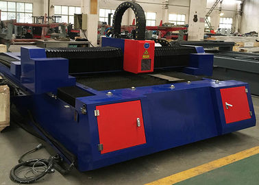 دستگاه برش CNC CNC کربن 500W، تجهیزات 1500X3000mm برش لیزری برش